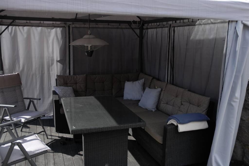 Comfortable House In Quiet Area Luster Esterno foto