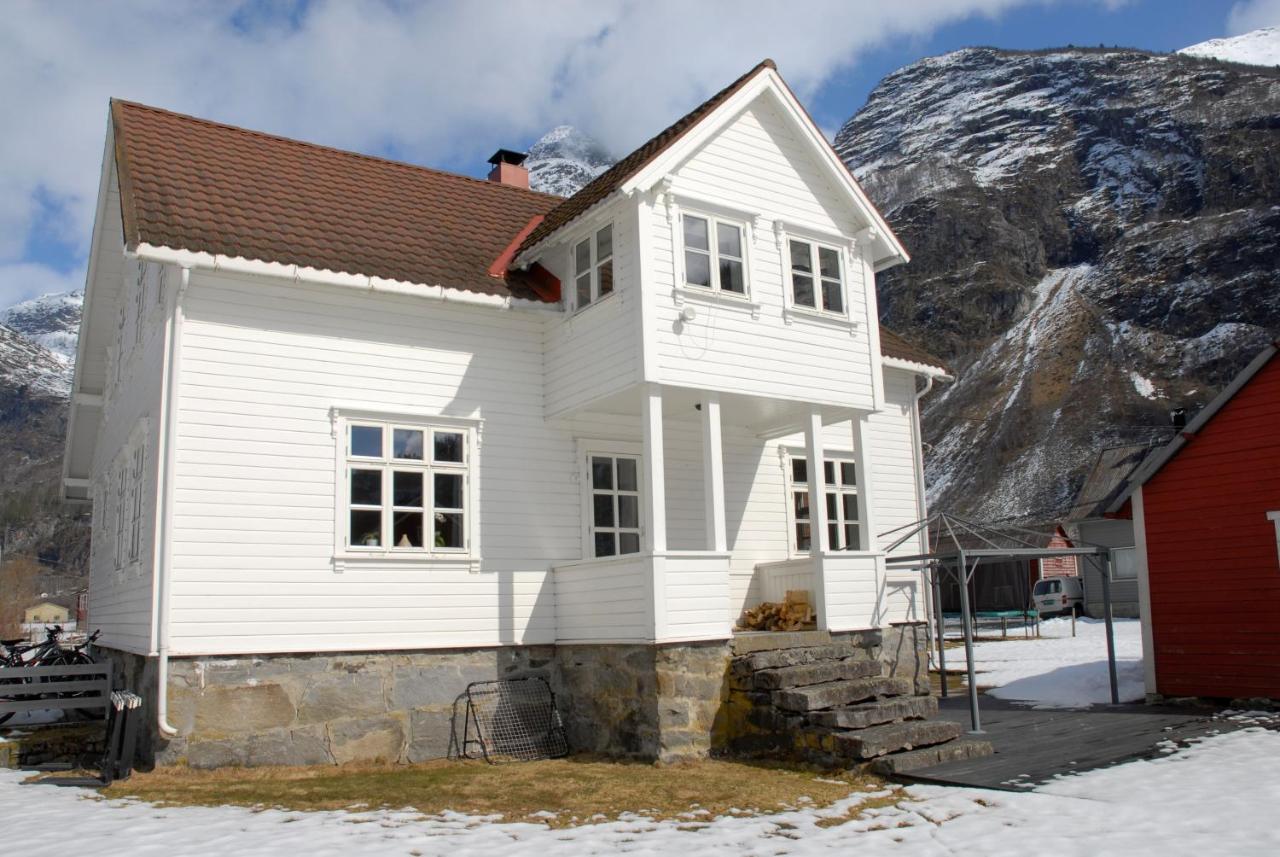 Comfortable House In Quiet Area Luster Esterno foto