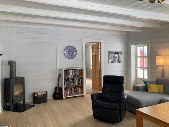Comfortable House In Quiet Area Luster Esterno foto